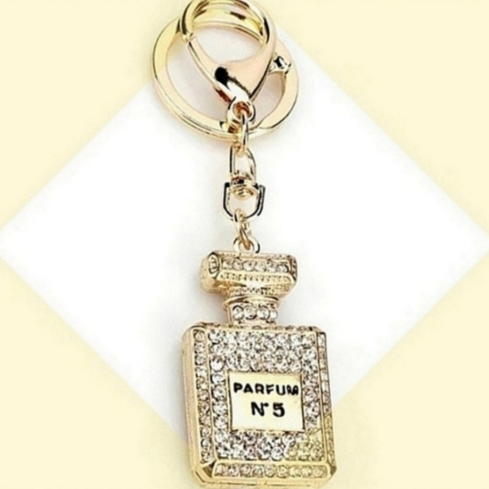 ✨️FINAL PRICE✨️ Perfume No. 5 Perfume Bottle Purse Charm - Picture 3 of 4
